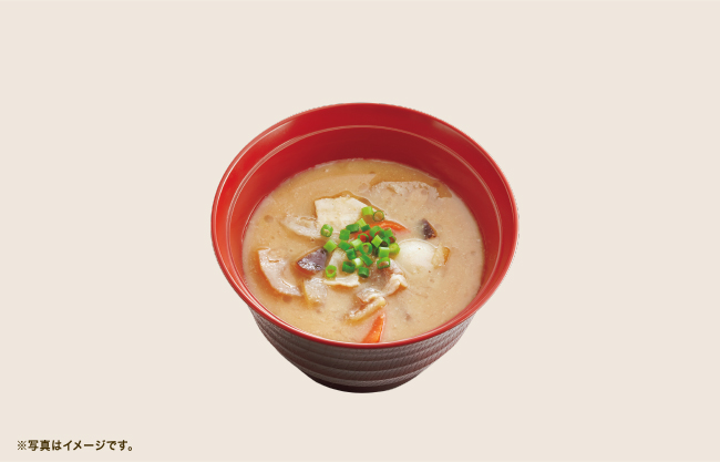 味噌汁から豚汁に変更