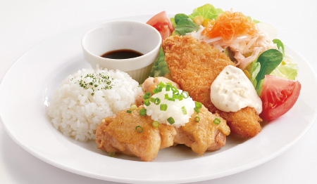 白身魚フライとひとくちチキン＆蒸し鶏サラダ