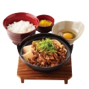 肉増し！すき焼き鍋定食(うどん麺入り)